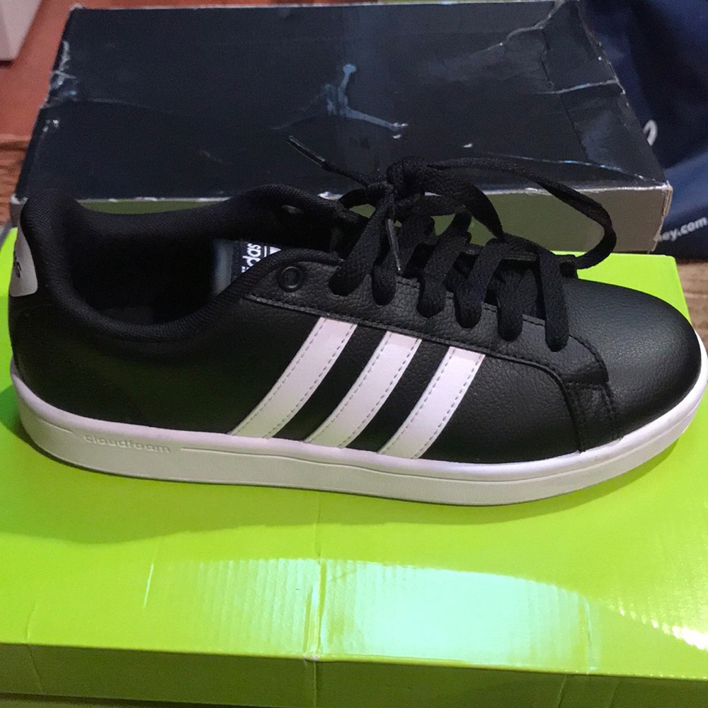 Adidas cloudfoam size 7.5